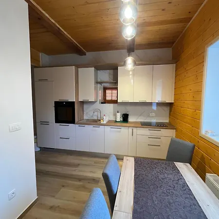Kuca Za Odmor Goranski Mir Holiday home Mrkopalj