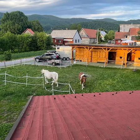 Kuca Za Odmor Goranski Mir Case de vacanță *